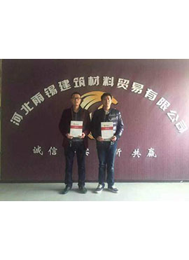 �h������