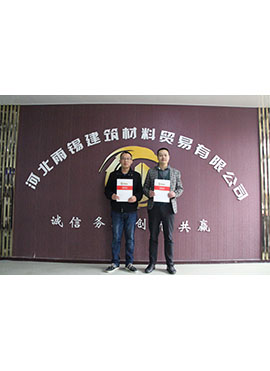 �h������